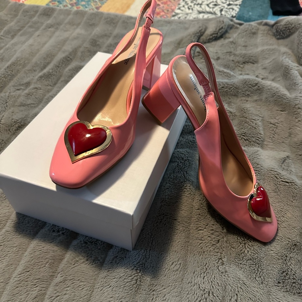 Unique Vintage Pink Heart Slingback Heels